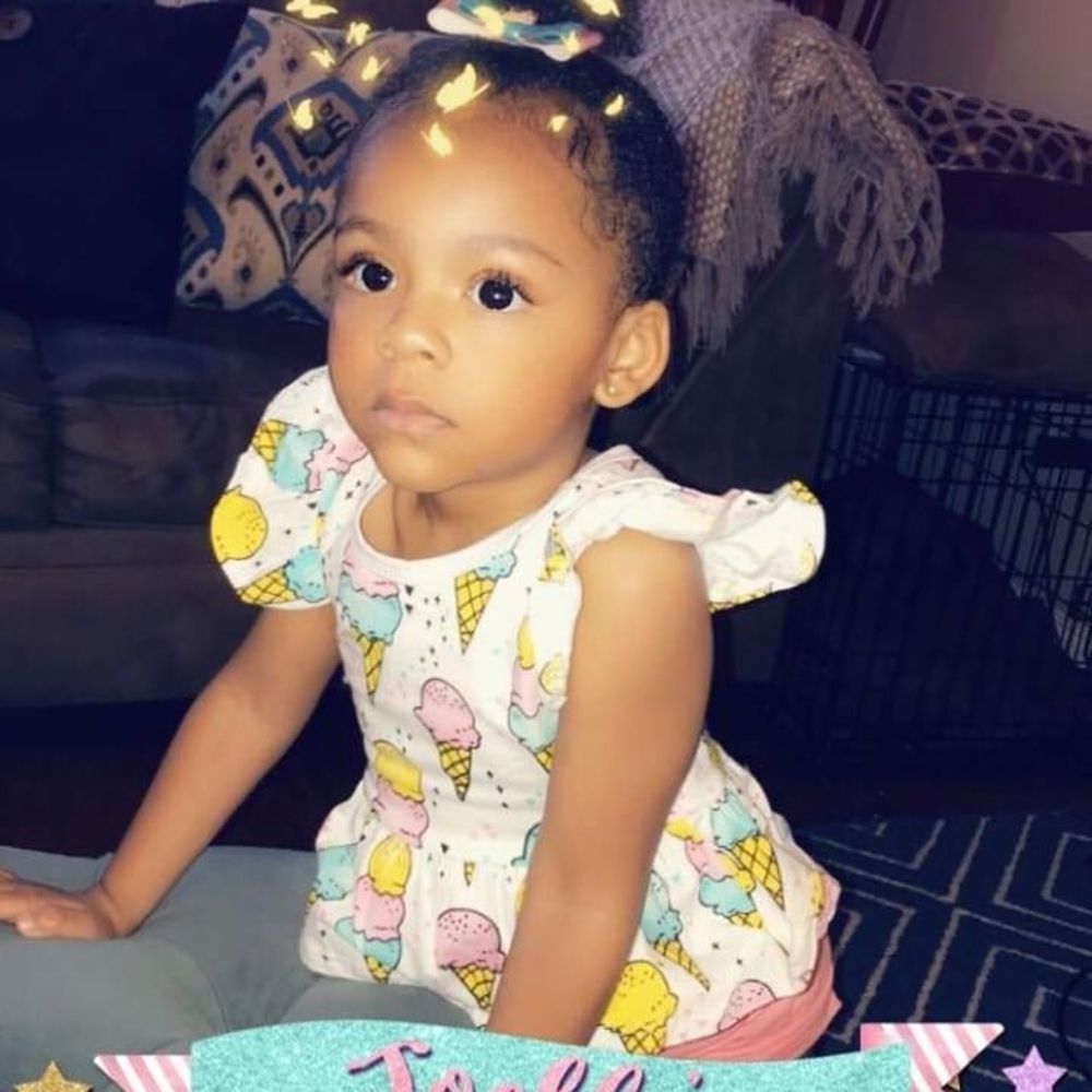 Meet your Posher, Dana